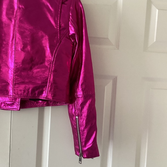 WALTER BAKER 💕🔥Genuine Leather Jenny Jacket in Fuchsia Metallic Crop Moto Fit - Picture 8 of 16